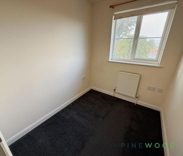 3 bedroom semi-detached house to rent - Photo 5