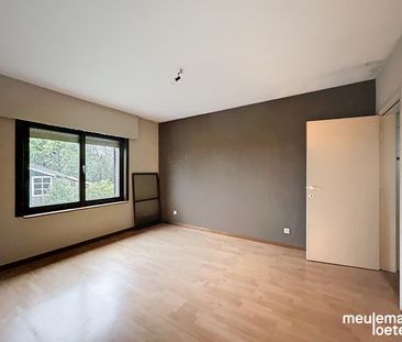 Rustig gelegen woning met garage - Foto 6