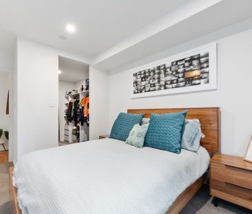 Moments from Honeysuckle Harbour - Photo 4