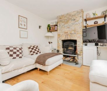2 bedroom end of terrace house to rent - Photo 1