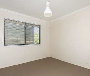 79 Malbon Street, Eight Mile Plains. - Photo 6