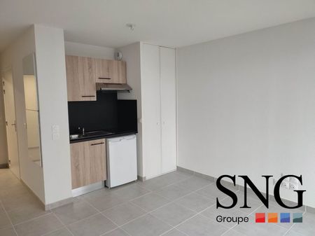 LUMINEUX T1 AVEC PARKING PRIVATIF - Photo 2