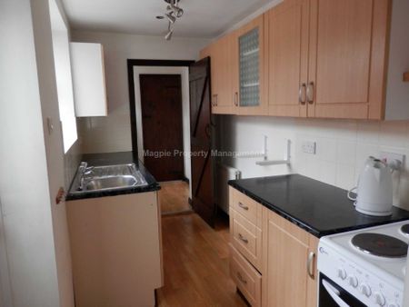 Price £995 pcm - Available 09/01/2026 - Unfurnished - Photo 5