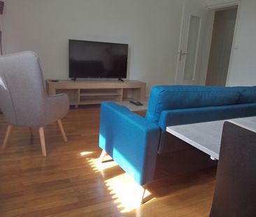 Chambre en colocation dans un appartement meublé - Photo 1