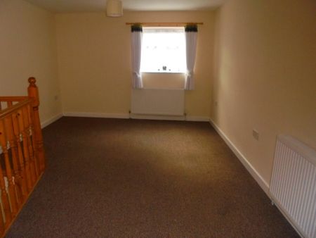 1 bed Terraced House, - Photo 3