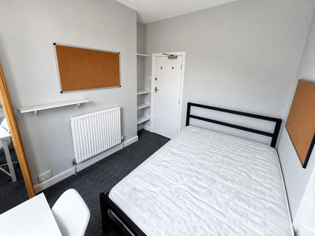 6 bedroom terraced house to rent - Photo 5