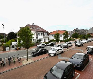 GEMEUBELD: Lichtrijk 1-kamer appartement gelegen aan de zonnekant v... - Photo 4