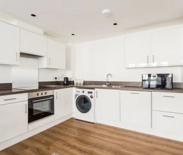 2 bedroom apartment to rent - Photo 3