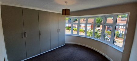 3 bedroom semi-detached house to rent - Photo 4