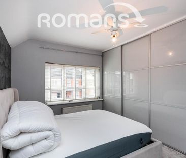 3 bedroom semi-detached house to rent - Photo 3