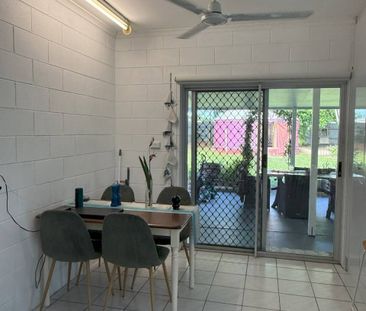 FUNISHED ROOMS AVAILABLE - JCU MINUTES AWAY - ALL INCLUSIVE - Photo 6