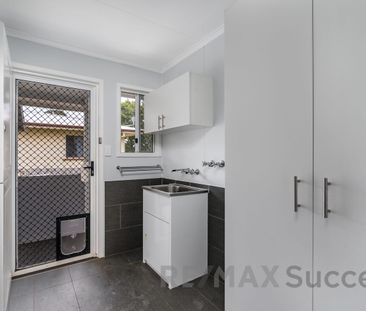 Comfortable Family Living in a Convenient Harristown Location - Photo 2