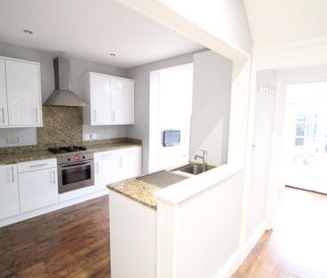 3 bedroom terraced house to rent - Photo 6
