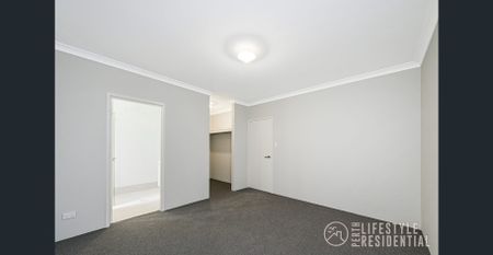 SUPER SIZE FAMILY HOME WITH THEATRE - Photo 5