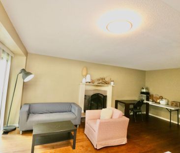 For Lease - 12 Banbury Court, Aurora, Ontario - Photo 4