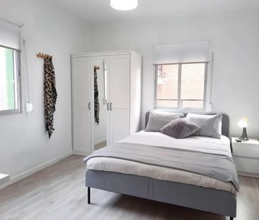 Calle de Antonio López, Madrid, Community of Madrid 28019 - Photo 4