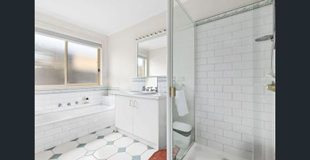 Quiet Cul-de-Sac - Close to Amenities - Perfect Family Living - Photo 4