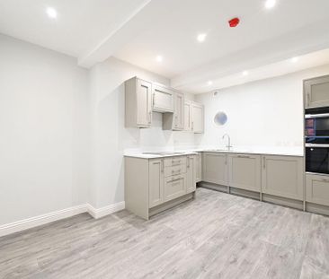 4 bedroom terraced house to rent - Photo 3