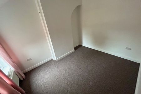 Howard Road - Photo 2