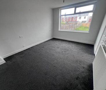 3 bedroom end of terrace house to rent - Photo 5