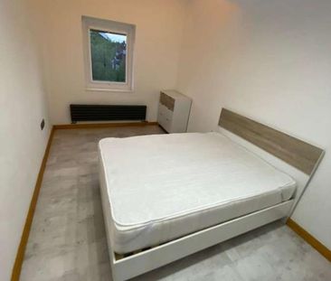 St Michaels Road, Headingley, Leeds, LS6 - Photo 2