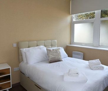 Studio Flat, Daniel House, L20 - Photo 1