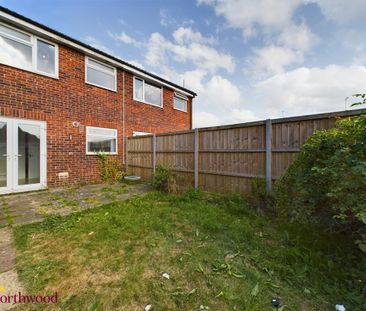 3 bedroom terraced house to rent - Photo 6