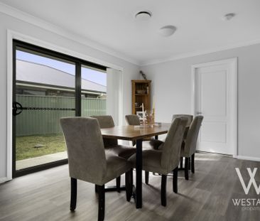 QUALITY & LOW MAINTENANCE! - Photo 4