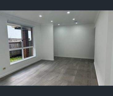68 Griffith Street, Mannering Park, NSW 2259 - Photo 6