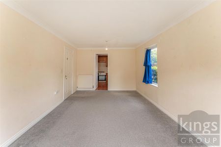 2 Bedroom Flat - Ground Floor To Let - Photo 2