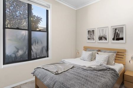 2/14 Yarrow Cl Middle Ridge - Photo 2