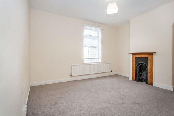2 bedroom house to rent - Photo 1