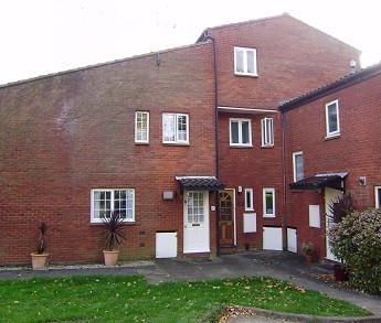 2 bedroom maisonette to rent - Photo 2