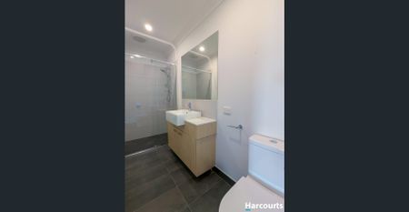 Spacious, Bright & Low-Maintenance Living! - Photo 2