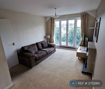 2 bedroom flat to rent - Photo 2