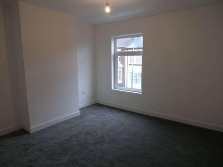 Victoria Road, Brierley Hill, DY5 - Photo 2