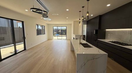 Lovely 6 bedroom Home Karaka - Photo 2