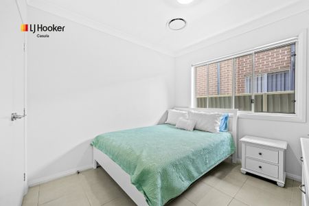 Modern Family Home - Photo 2