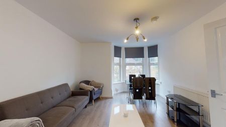 2 bedroom ground floor flat to rent - Photo 3