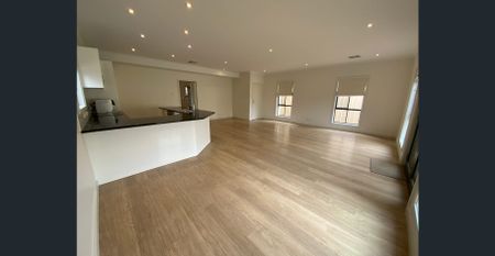 Quiet Location, Family Friendly + Owner Pays for Gardening - Photo 5