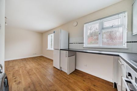 Studio to rent - Photo 5