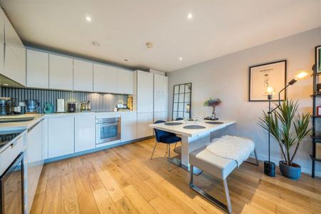 2 bedroom flat to rent - Photo 3