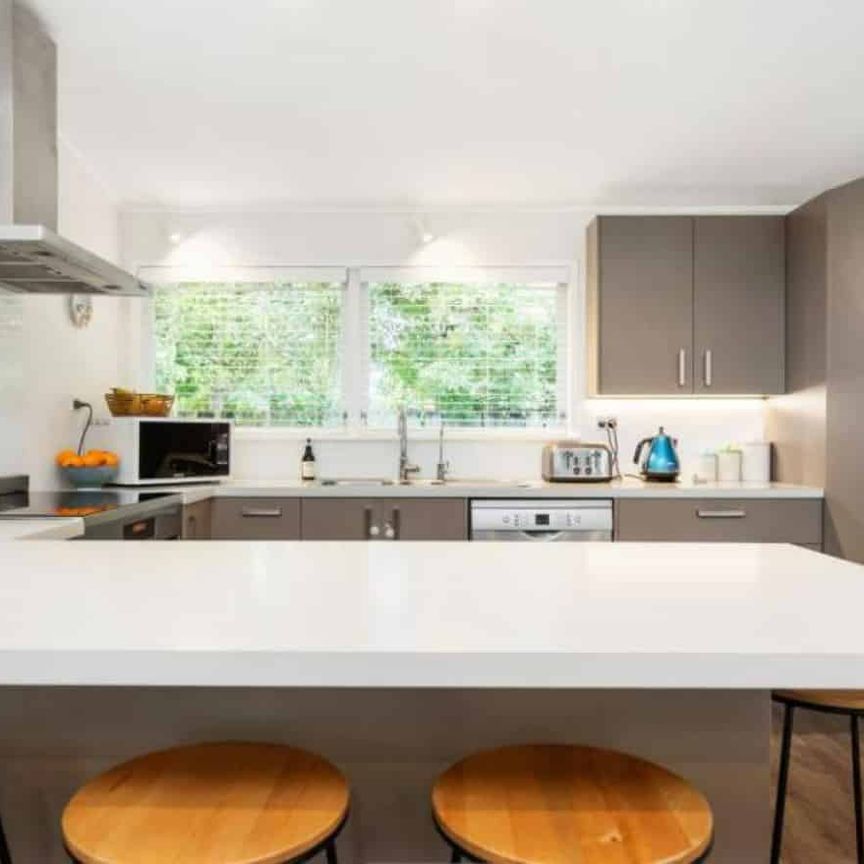 Character and style in Maunu - Photo 1