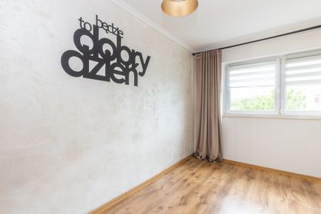 Przestronne 2 pokojowe mieszkanie w centrum - Zdjęcie 4
