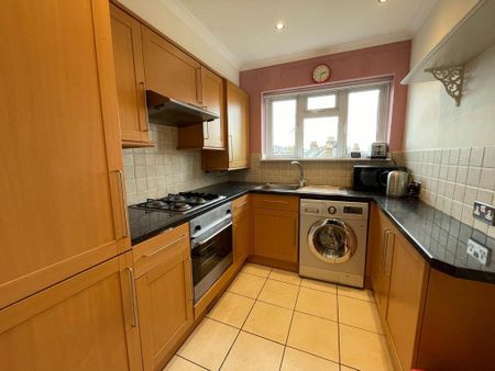2 bedroom maisonette to rent - Photo 4