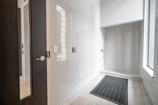 For Lease - 212 King William Street Unit# 722, Hamilton, Ontario - Photo 1