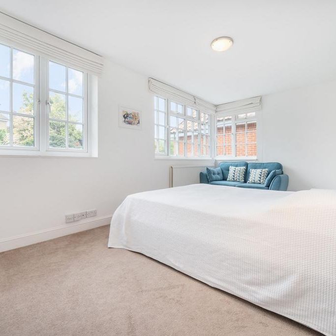 5 bedroom detached house to rent - Photo 1