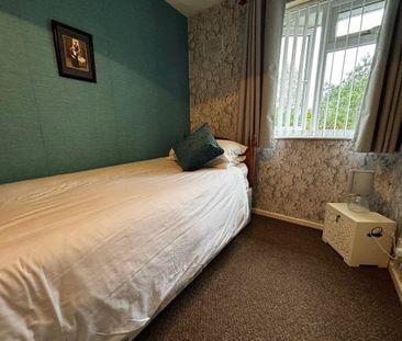 3 bedroom terraced house to rent - Photo 4