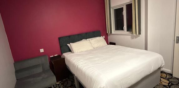 1 bedroom property to rent - Photo 2