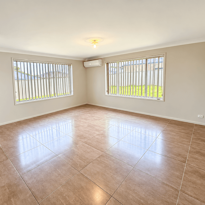 🔑 The Space You’ve Been Searching For - Photo 1